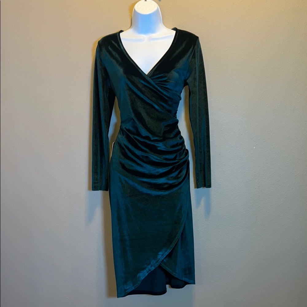 AZ Occasions Women’s Green Asymmetrical Wrap Sheath Dress SZ Small